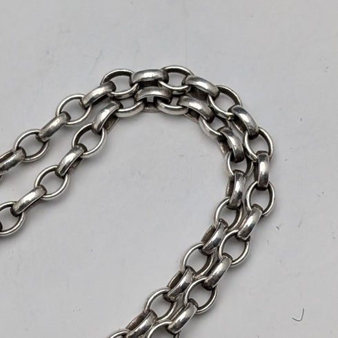 1977 British sterling silver jubilee ingot pendant and sterling silver chain, total weight 43g CJ